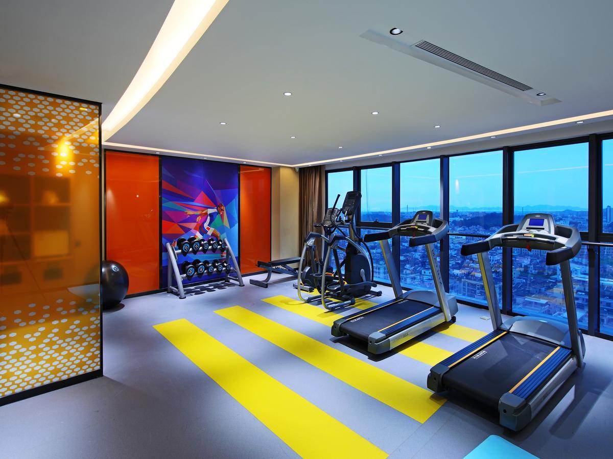 Hampton By Hilton Zhongshan Nanlang Екстериор снимка