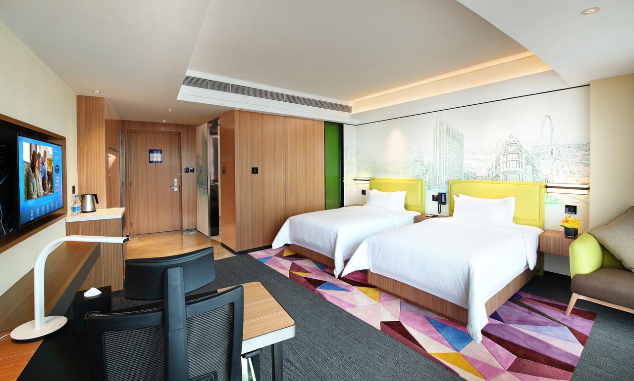 Hampton By Hilton Zhongshan Nanlang Екстериор снимка