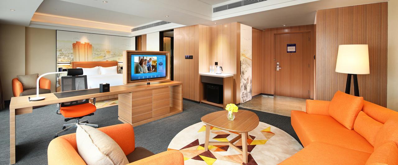 Hampton By Hilton Zhongshan Nanlang Екстериор снимка