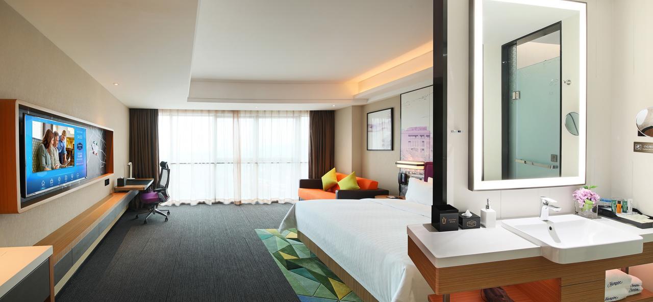 Hampton By Hilton Zhongshan Nanlang Екстериор снимка