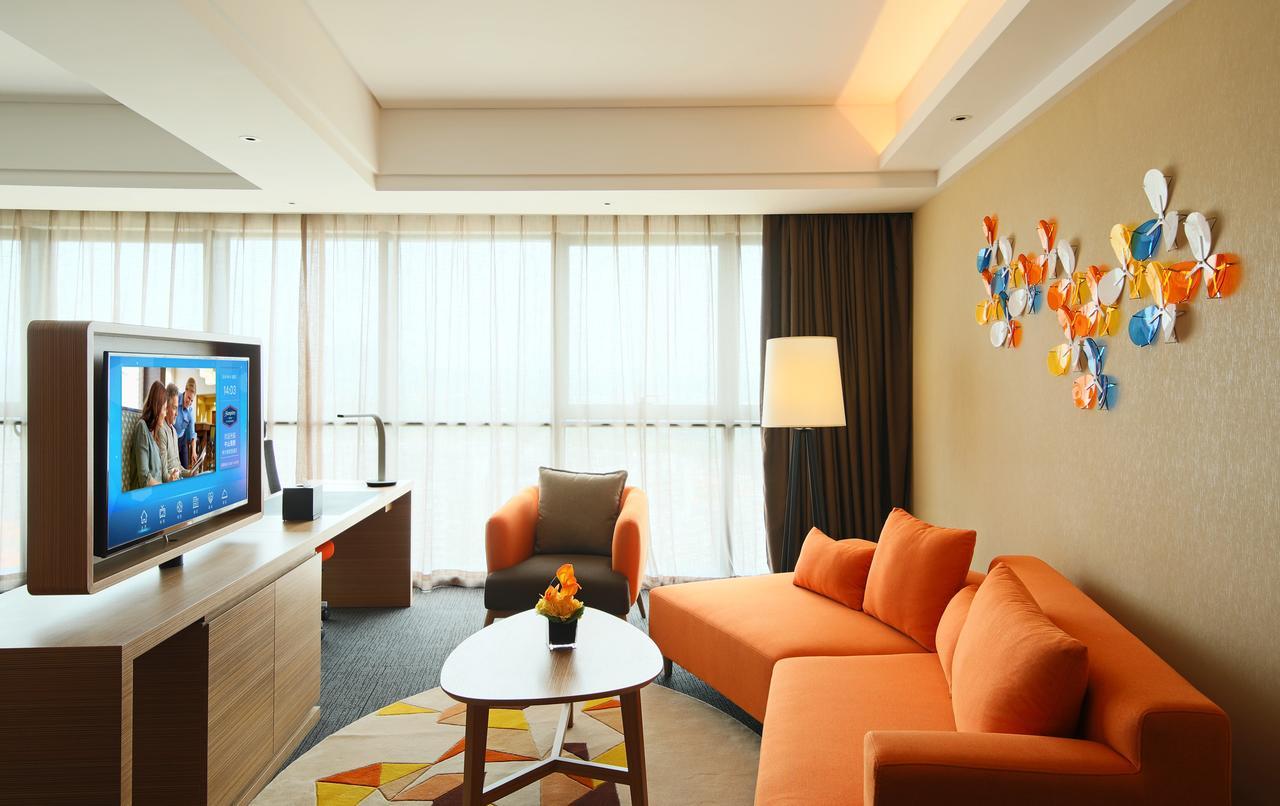 Hampton By Hilton Zhongshan Nanlang Екстериор снимка