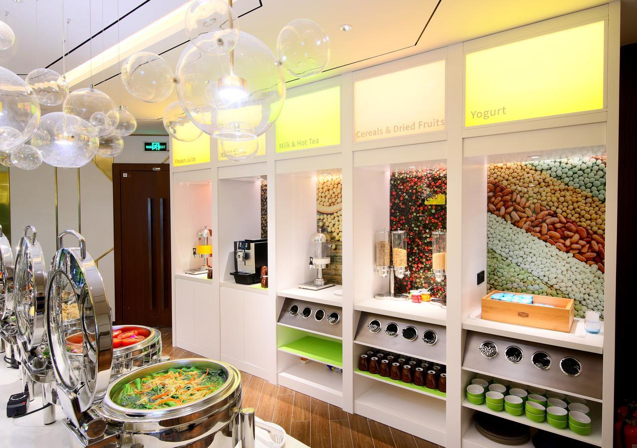 Hampton By Hilton Zhongshan Nanlang Екстериор снимка