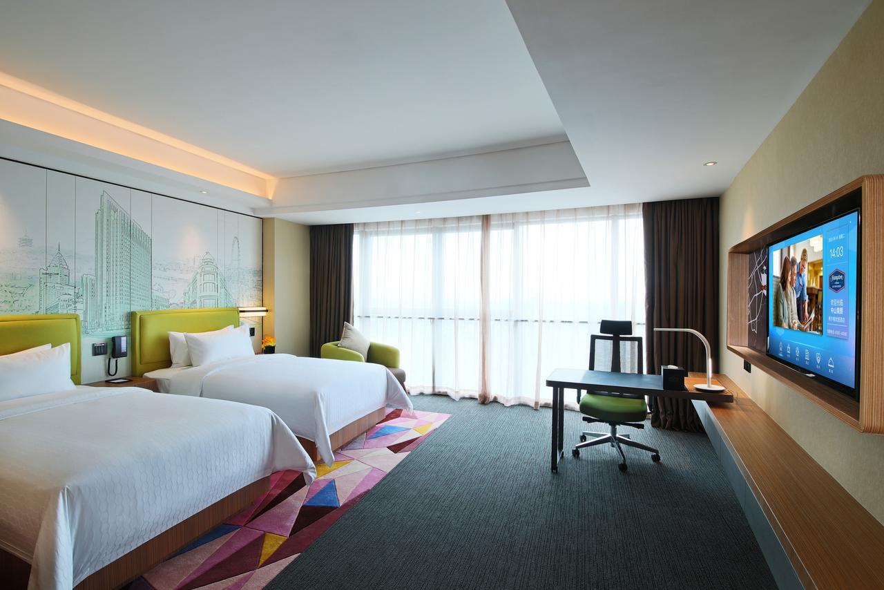 Hampton By Hilton Zhongshan Nanlang Екстериор снимка